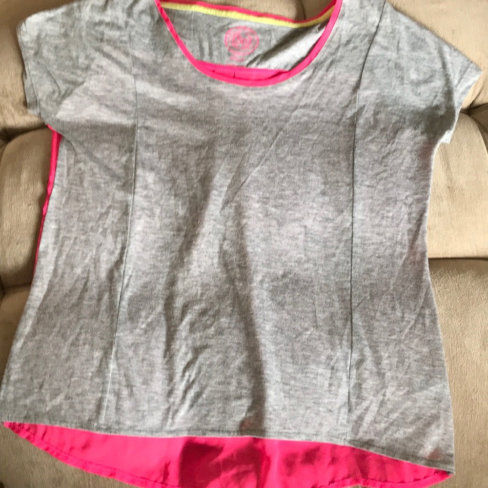 Woman’s size small t shirt